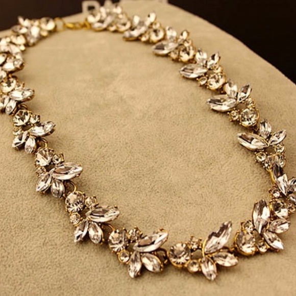 Crystal Choker Necklace - Picture 5 of 6